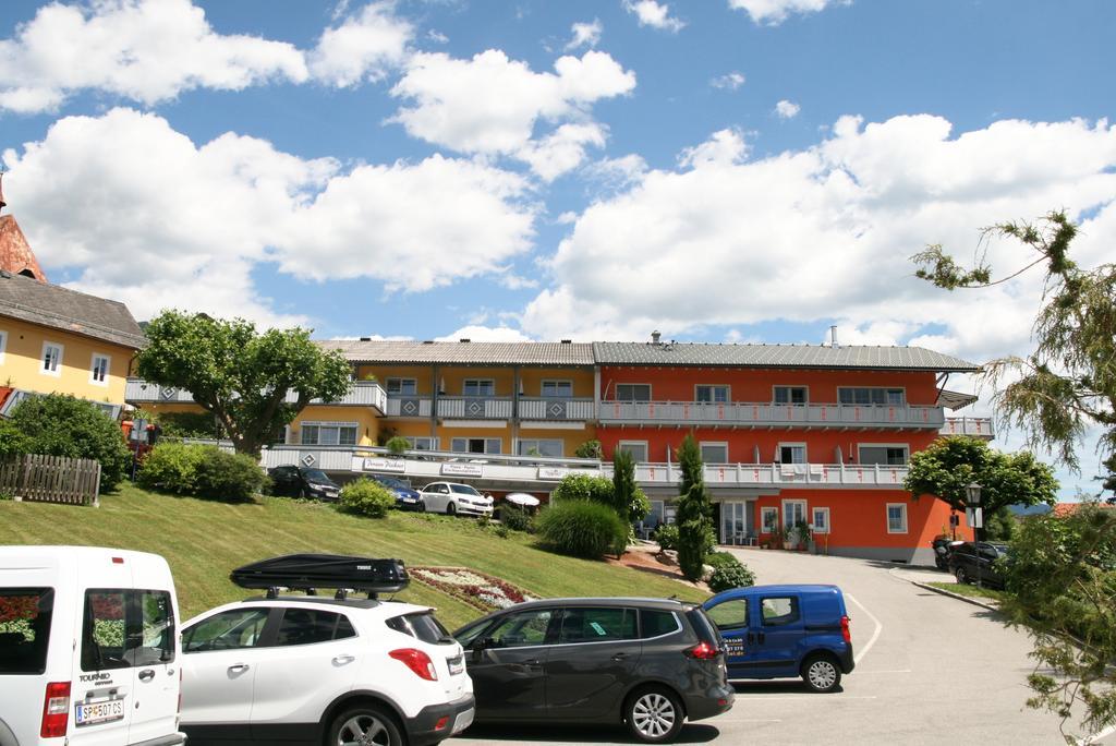 Hotel Pension Pleikner Millstatt am See Exterior foto