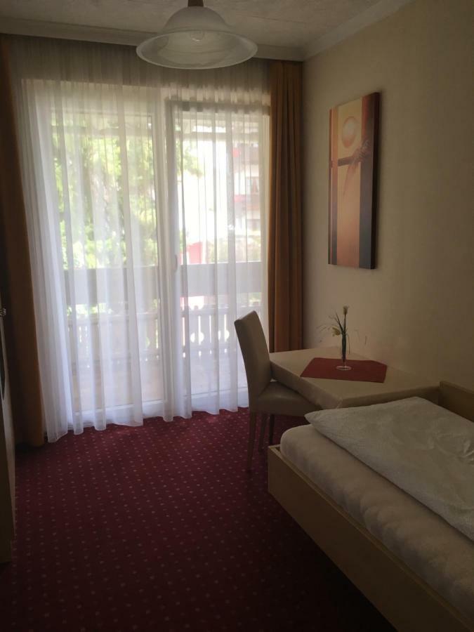 Hotel Pension Pleikner Millstatt am See Exterior foto
